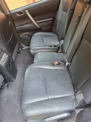 Toyota Highlander SE 2012 Gray