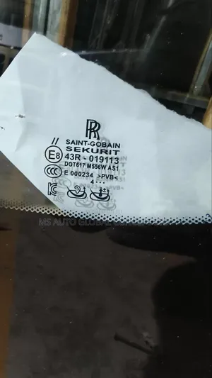 Rolls Royce Cullinan Front Windscreen