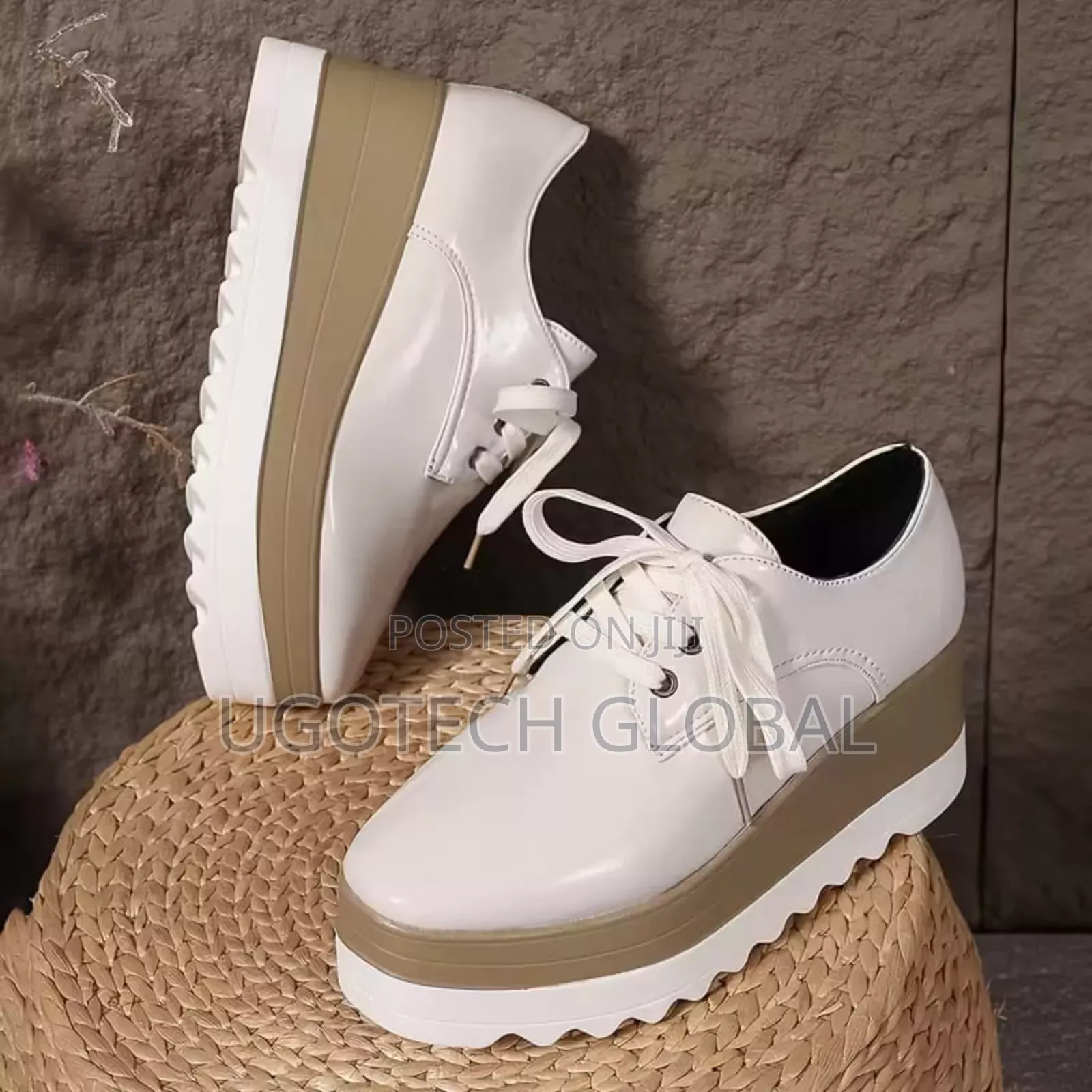 Ladies Classy Sneakers