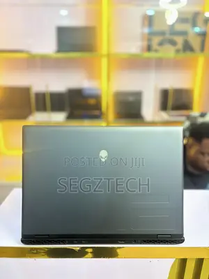 Laptop Dell Alienware 15 R2 32GB Intel Core Ultra 9 SSD 1T