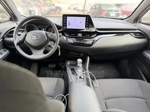 Toyota C-HR LE FWD 2019 Black