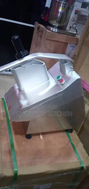 Food Processor With Diver Blade