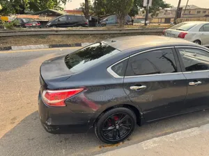 Nissan Altima Sedan 2.5 2013 Black