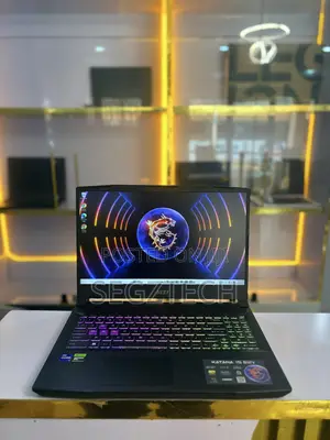 Laptop MSI Katana 15 16GB Intel Core I7 SSD 1T