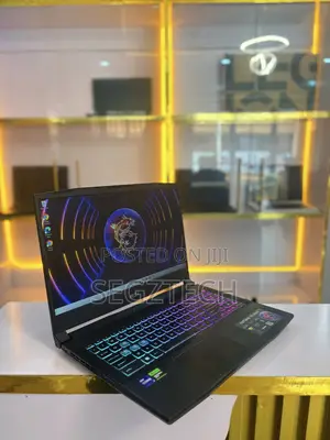 Laptop MSI Katana 15 16GB Intel Core I7 SSD 1T