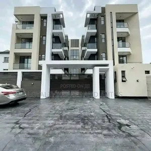 3bdrm Apartment in Lekki Phase 1 for sale