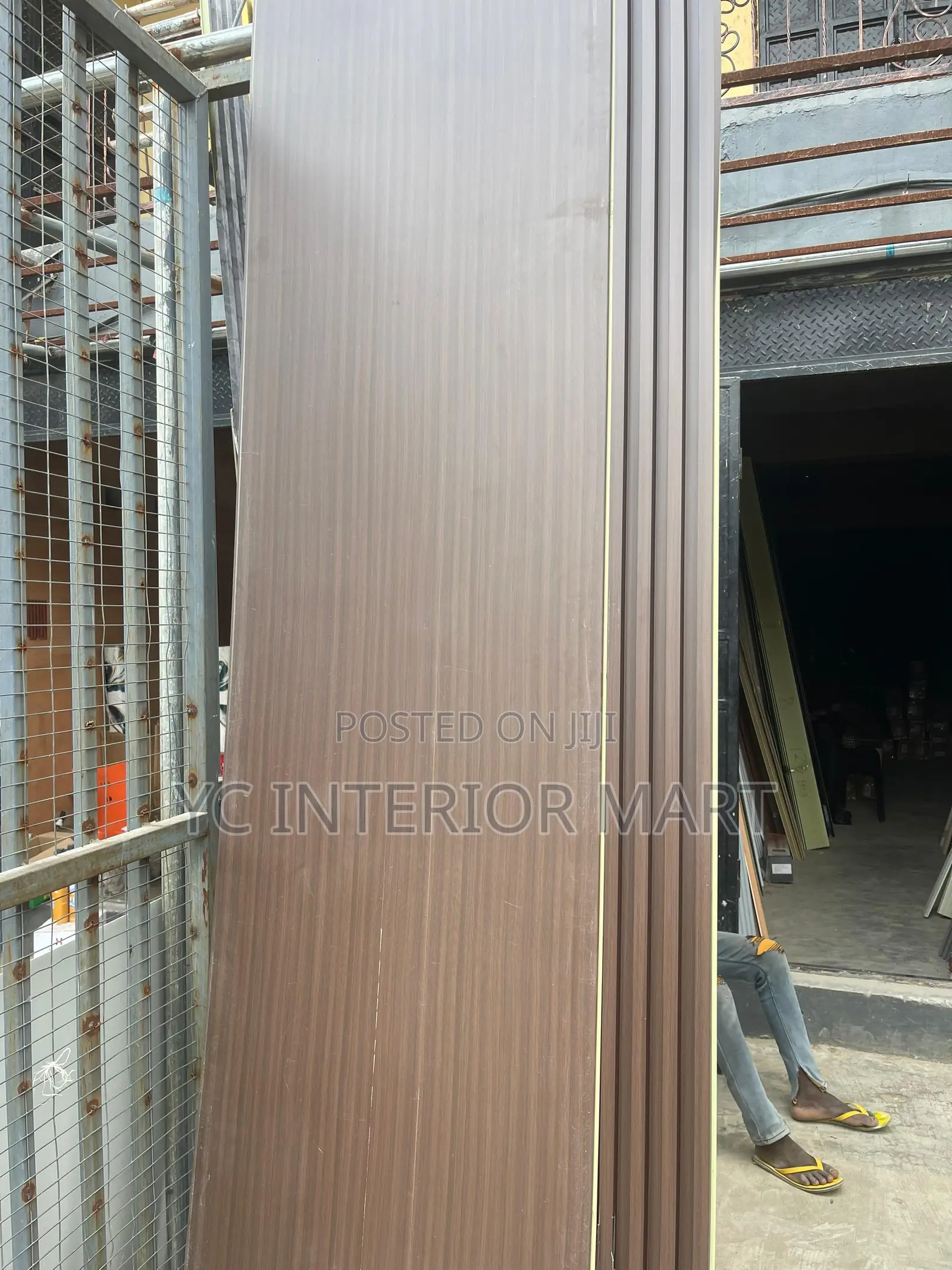 Luxe Glossy Board