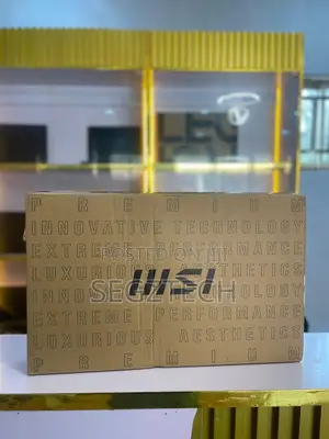 New Laptop MSI Vector 16 HX AI A2XWIG 16GB AMD Ryzen 9 SSD 1T