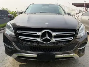 Mercedes-Benz GLE-Class 2016 Brown