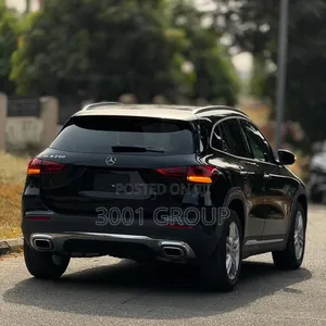 Mercedes-Benz GLA 250 2021 Black