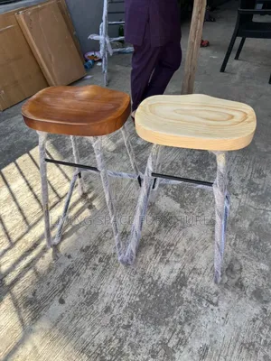 Backless Wooden High Bar Stool