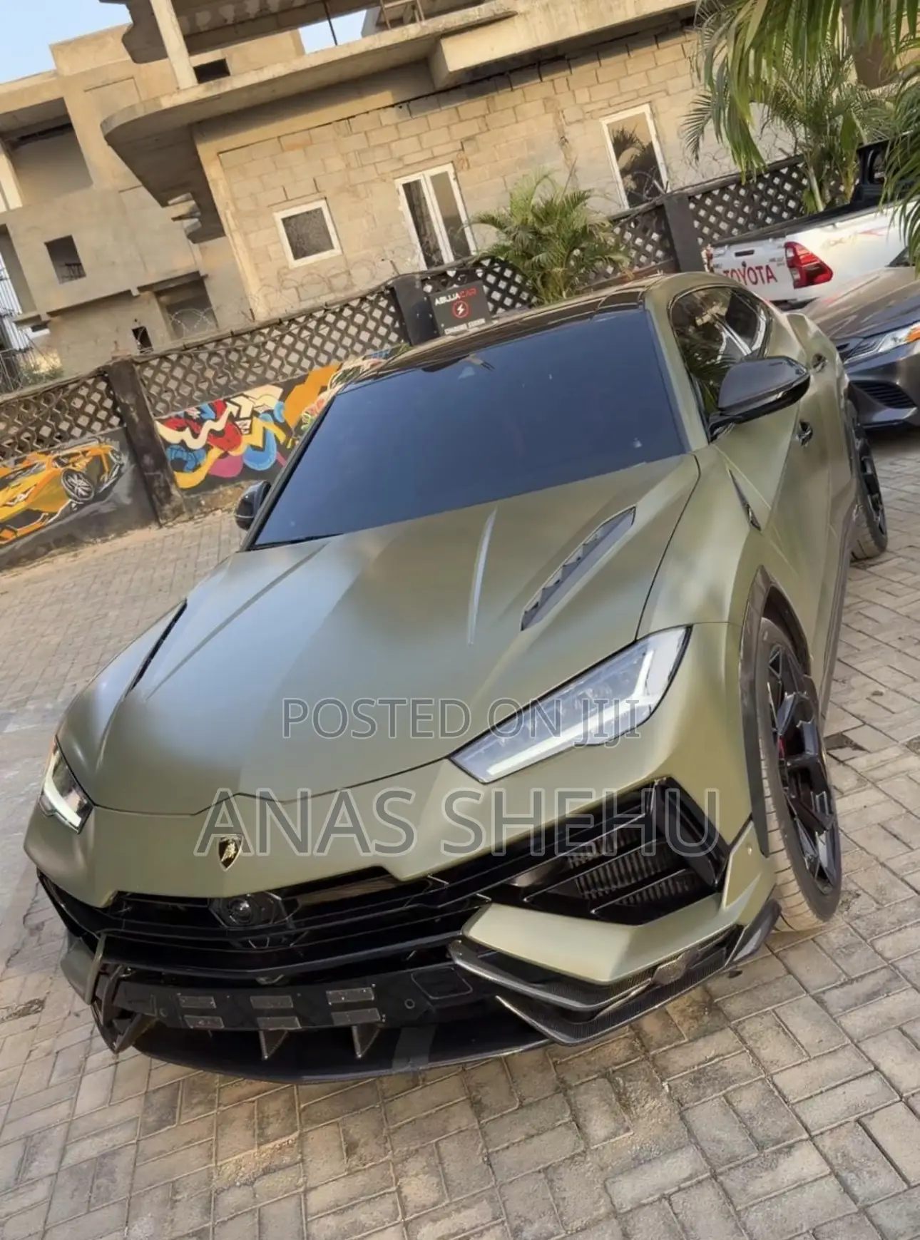 Lamborghini Urus 2024 Gray