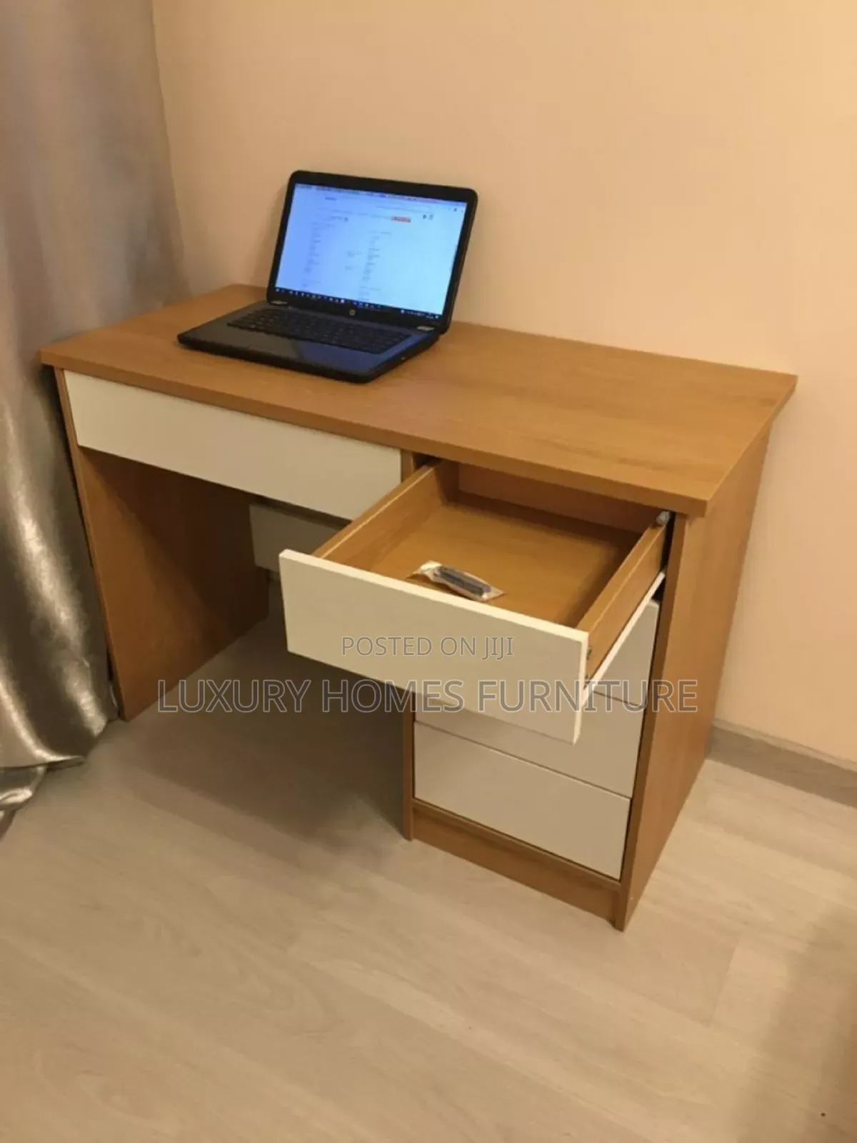 Quality Reading Table