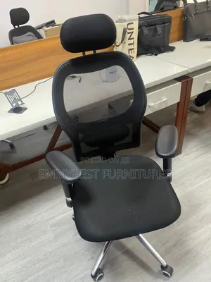 Multi Purpose Quality Ergonomic Swivel Office Chair.