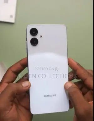 Samsung Galaxy A06 64 GB Silver