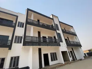 3bdrm Apartment in Wuye for sale