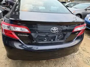 Toyota Camry LE 4dr Sedan (2.5L 4cyl 6A) 2012 Black