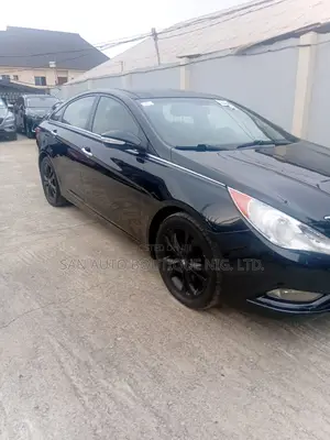 Hyundai Sonata Limited 2.0T Sedan (2.0L 4cyl 6A) 2012 Blue