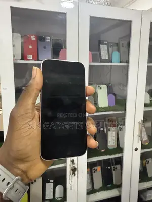 Apple iPhone 15 128 GB Pink