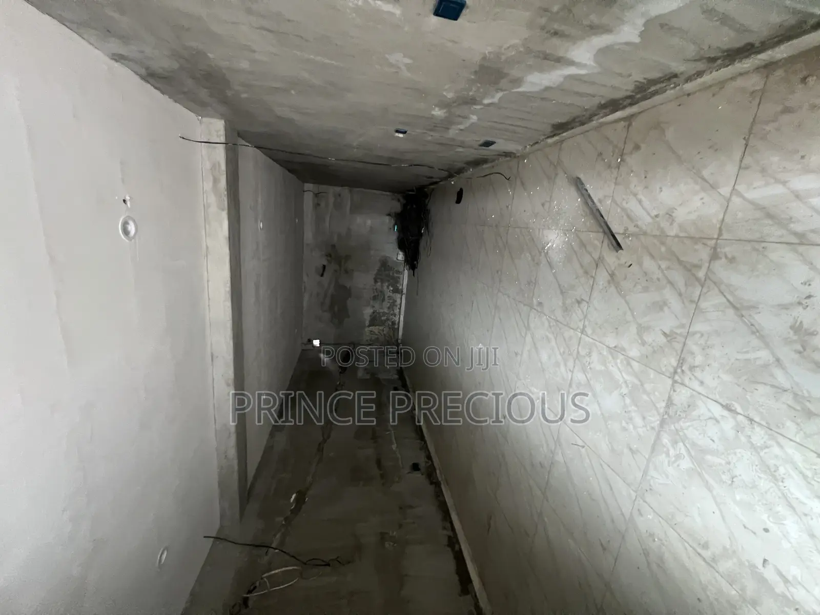Spacious Nice Space Facing Lekki Epe Expressway