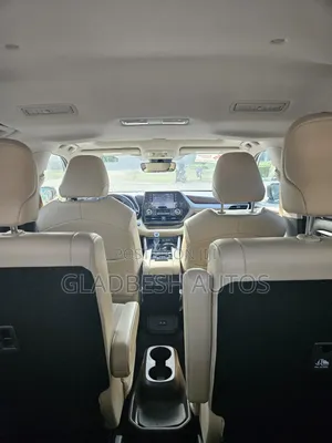 Toyota Highlander XLE 2022 Black