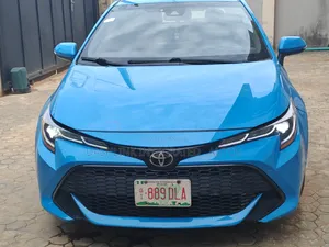 Toyota Corolla SE (1.8L 4cyl 6M) 2019 Blue