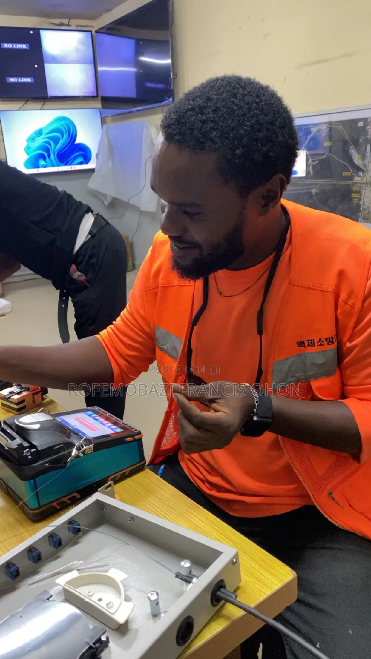 Fibre Optics Splicing