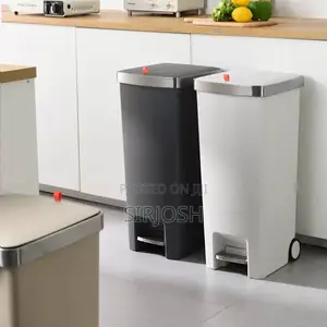 45l High Quality Pedal Bin With Wheel