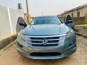 Honda Crosstour 2012