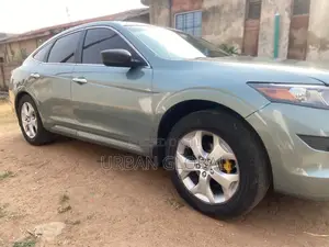 Honda Crosstour 2012