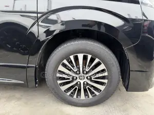 Toyota Granvia 2023 Black