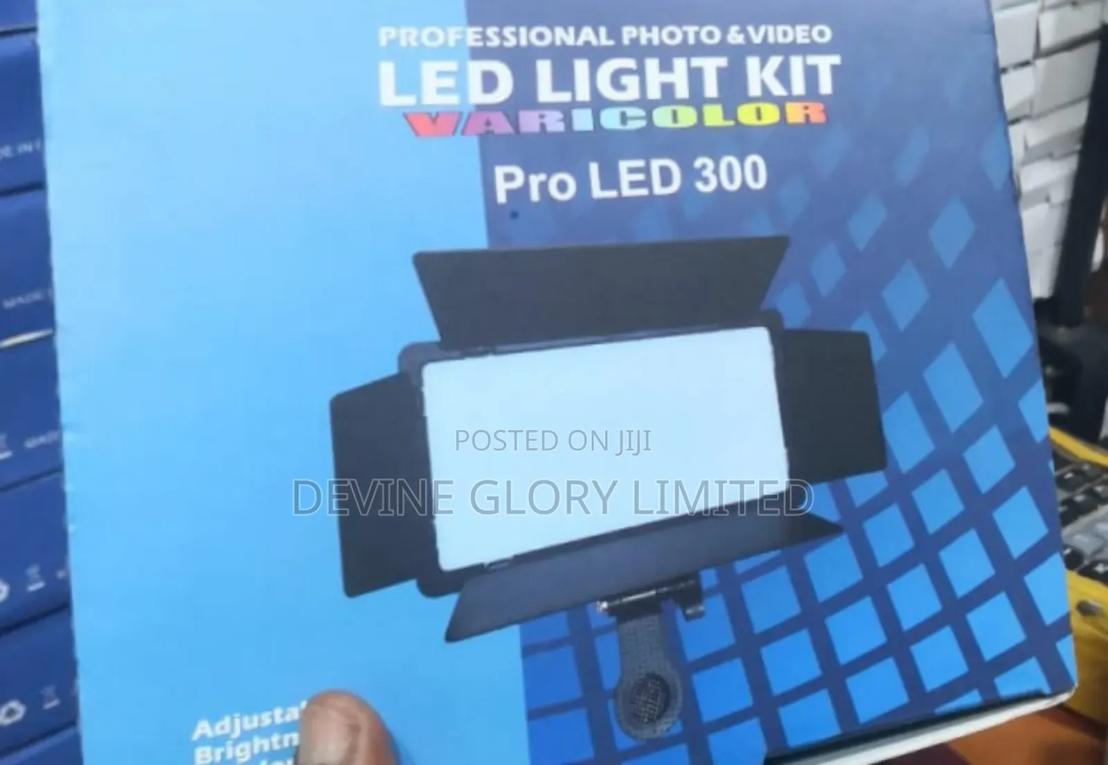 Varicolor Pro Led 300 RGB Video Light – Rechargeable Studio Light