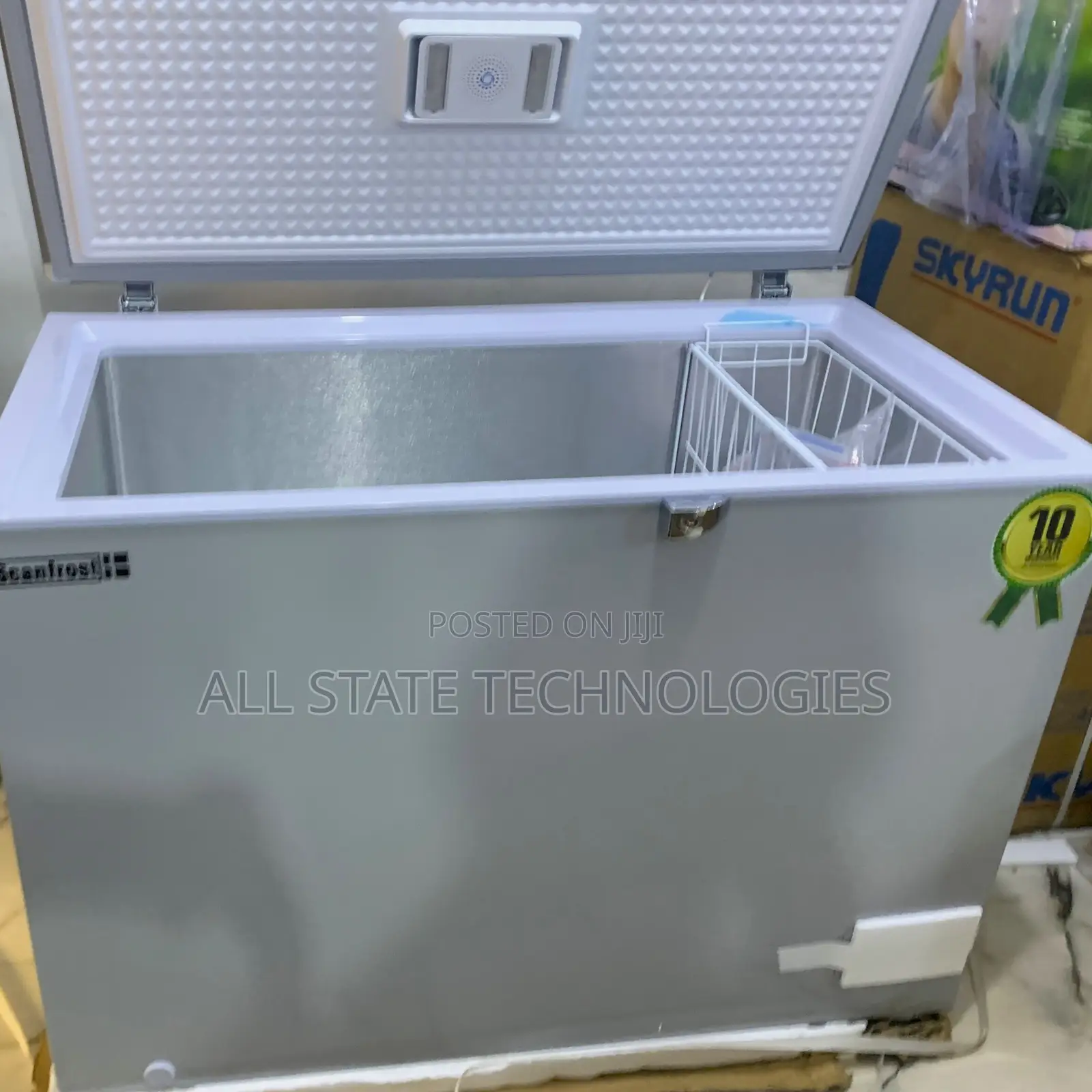 Scanfrost Freezer Large Size Sfl300inv