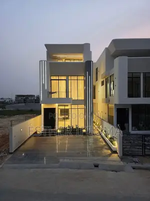 5bdrm Duplex in Lekki Phase 1 for sale