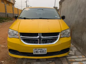 Dodge Caravan 2014 Yellow