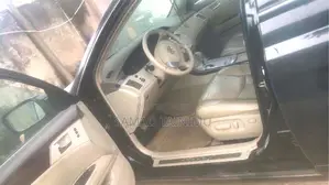 Toyota Avalon 2010 Black