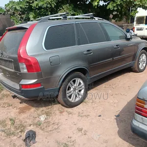 Volvo XC90 3.2 4dr SUV AWD (3.2L 6cyl 6A) 2011 Gray