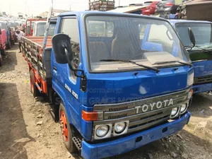 Toyota Dyna 200