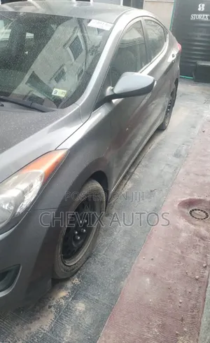 Hyundai Elantra GLS Sedan FWD (1.8L 4cyl 6A) 2013 Gray