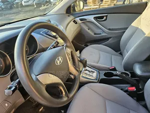 Hyundai Elantra GLS Sedan FWD (1.8L 4cyl 6A) 2013 Gray