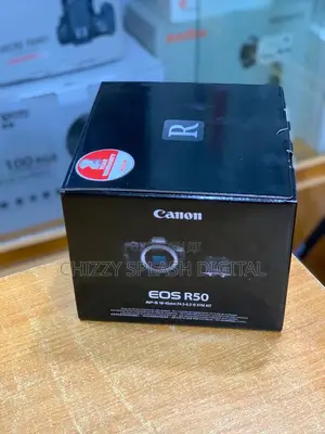 Canon Eos R50 With 18-45mm