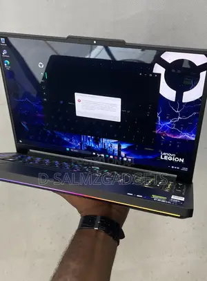 Laptop Lenovo Legion 7 32GB Intel Core Ultra 9 SSD 1T