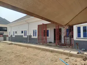 4bdrm Bungalow in Kado for rent