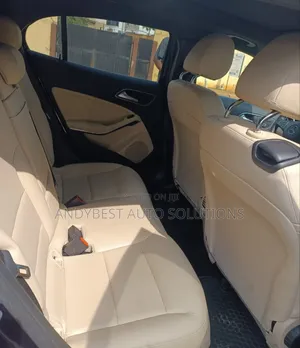 Mercedes-Benz GLA 250 2018 Blue