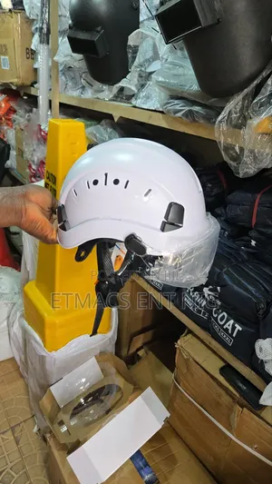 4 Chin Strap Hard Hat