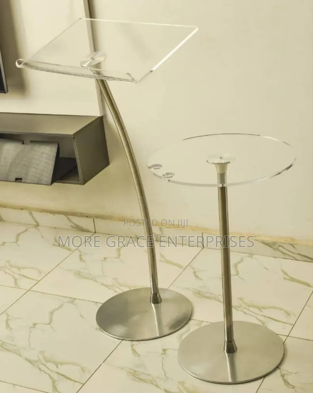 Single Pole Pulpit and Stool
