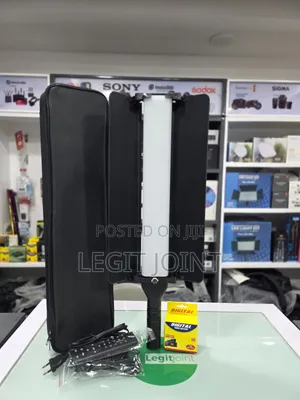 R100 RGB Light Stick + F970 Battery