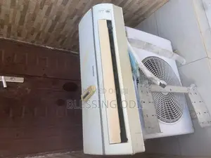 Samsung 1hp Low Voltage Chilling Perfectly Well Factory Fitted