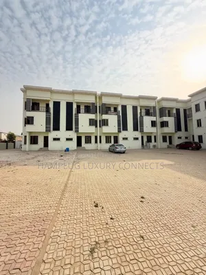 4bdrm Townhouse/Terrace in Lifecamp for sale