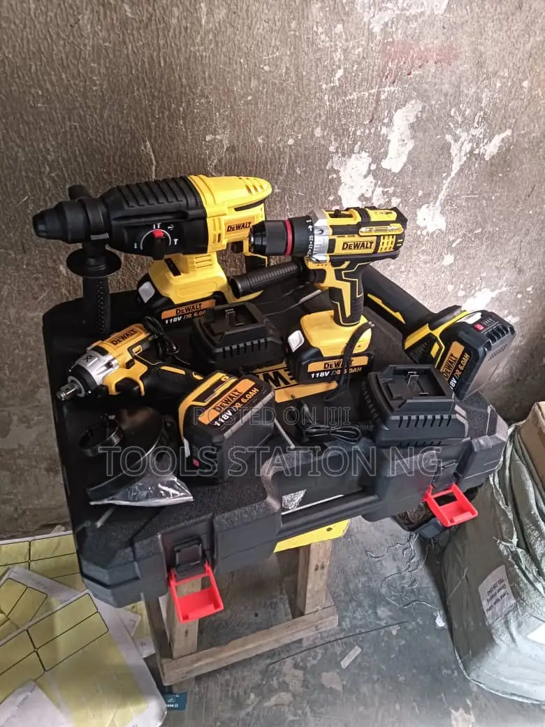 Dewalt 4 in 1 Tools